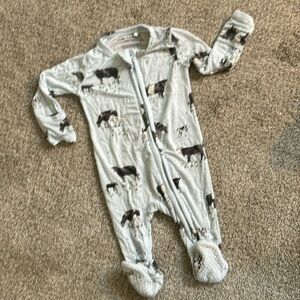 Angel Dear Cows Blue zipper footies bodysuit onesie silky smooth 0-3 mos bamboo